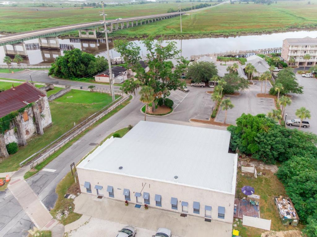 Darien Dockside Inn المظهر الخارجي الصورة